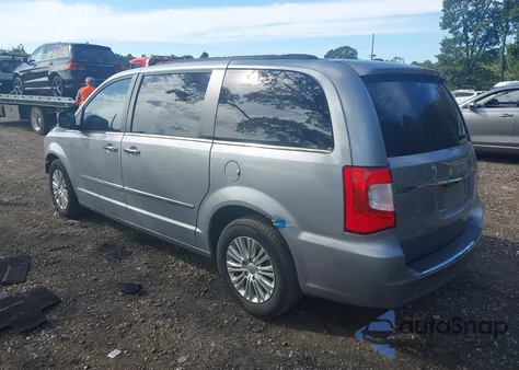 2015 Chrysler Town & Country Touring-L z USA, uszkodzony, nr VIN 2C4RC1CG7FR546760